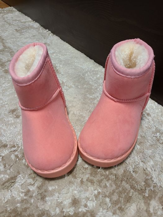 Рожеві уги 26 розмір