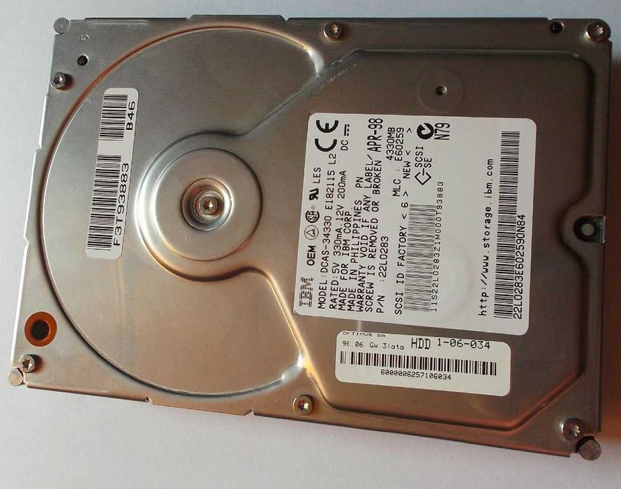 HDD 4,3 GB IBM DCAS-34330 SCSI 68 Pin Bdb Stan