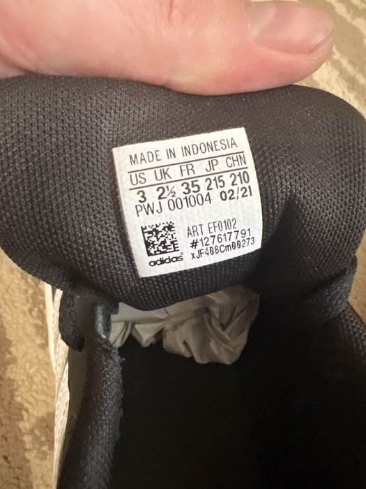 Кросівки універсальні adidas