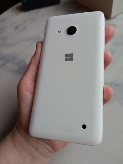 Смартфон Microsoft Lumia 550
