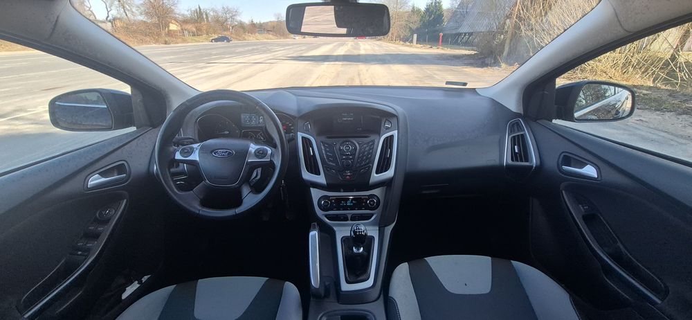 Ford Focus mk3 1.6tdci  2012 klima pdc