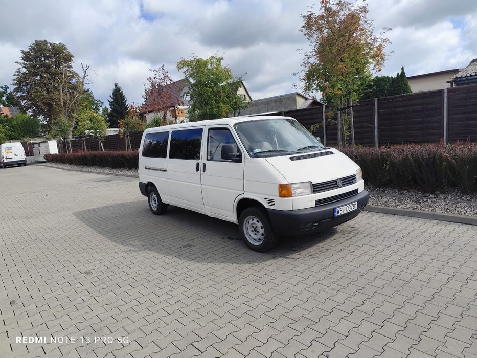 Volkswagen Transporter T4 2,5 TDI long 9 osobowy 1997 rok