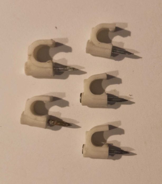 uchwyt kablowy 9 mm 5 sztuk