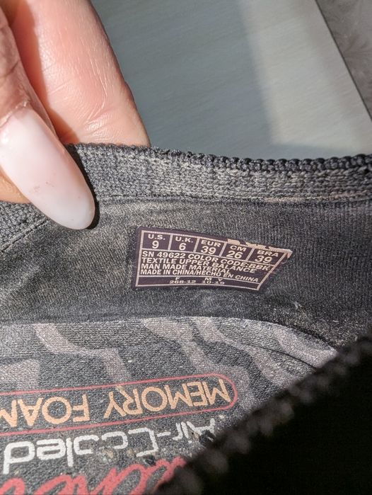 Skechers макасіни 39 р по уст 26 см ширина 9 см в дуже хорошому стані