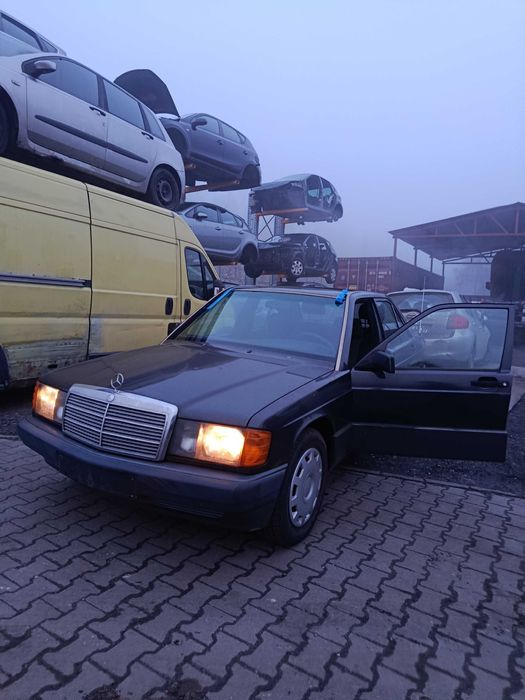 Mercedes-Benz E190 2.0 1990r NA CZĘŚCI