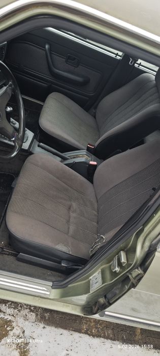 Wnętrze fotele kanapa boczki BMW E28 psi ząb
