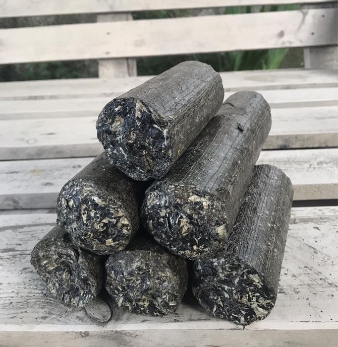 Брикет древесный пини кей  брикеты для отопления