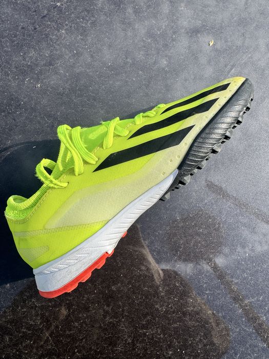 Сороконожки Adidas 33р