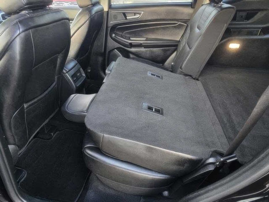 Ford Edge Titanium      2024