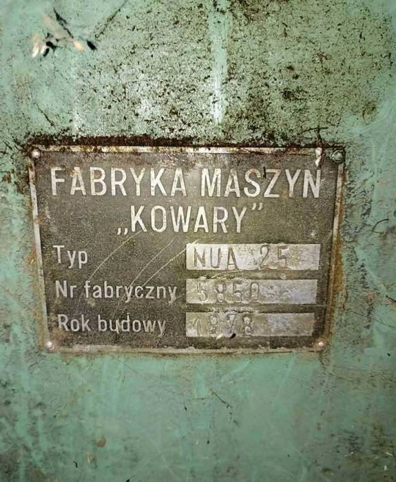 Szlifierka narzędziową UNIW NUA 25 !978 FM KOWARY