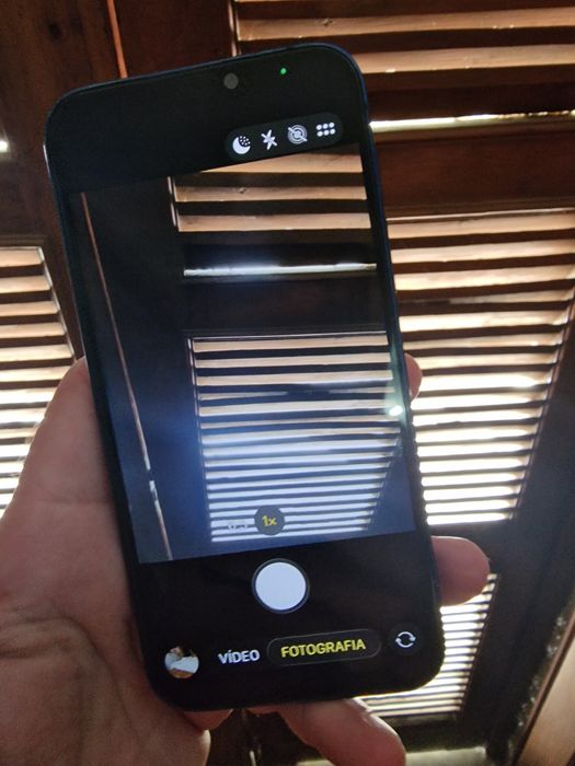 Vendo Iphone 12 de 128Gb ou troco