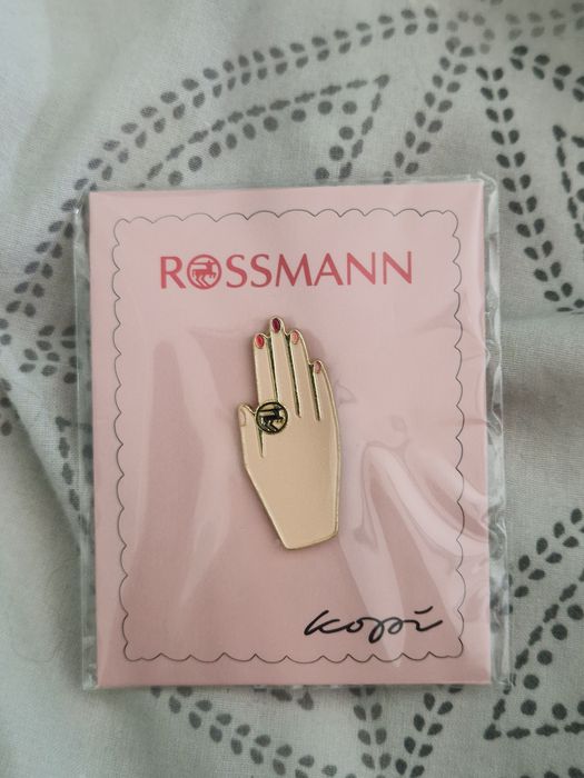 Rossmann pin dłoń