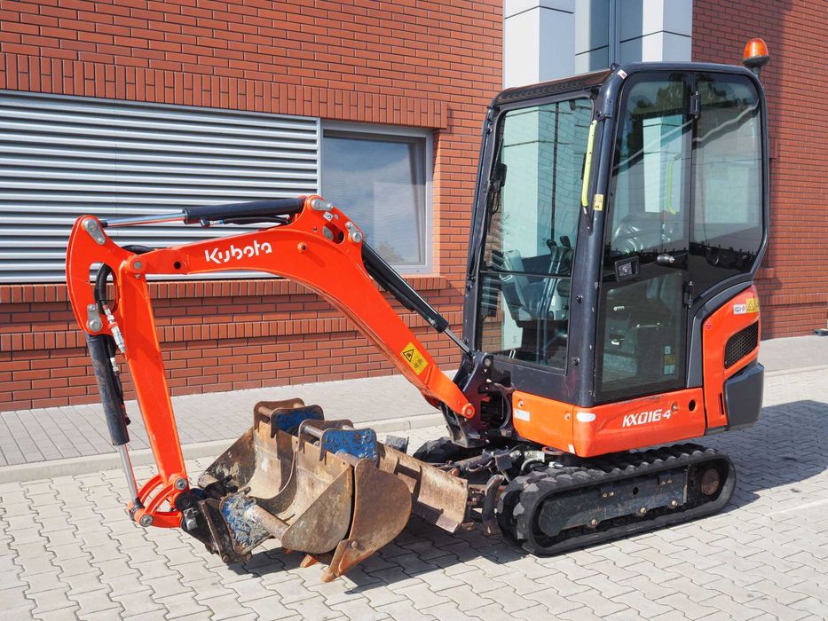 Usługi minikoparką z operatorem, roboty ziemne, prace, wykopy