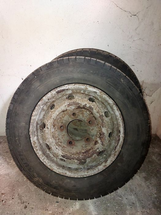 Opony razem z felgami