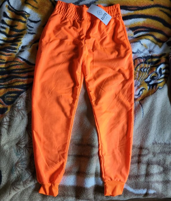 Nowy dres rozmiar L/XL