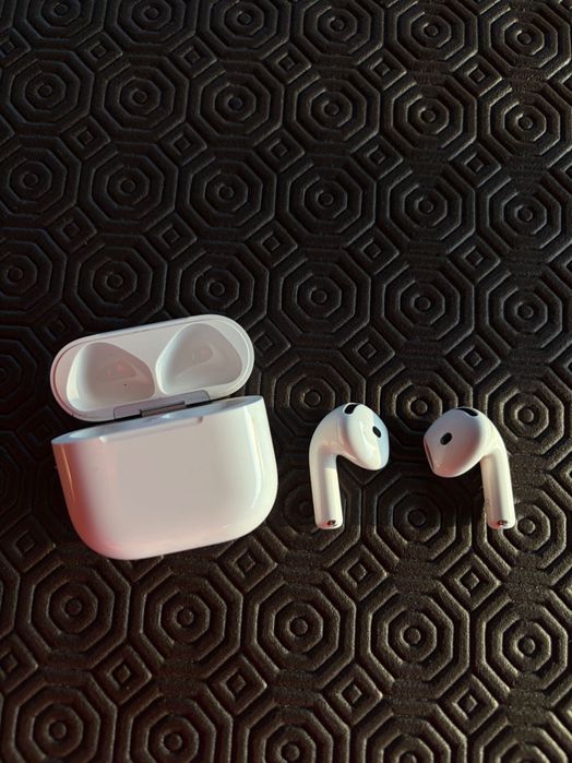 AirPods 4 - com cancelamento de ruído - caixa original