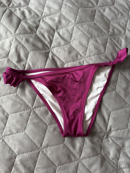 Продам купальник Pink