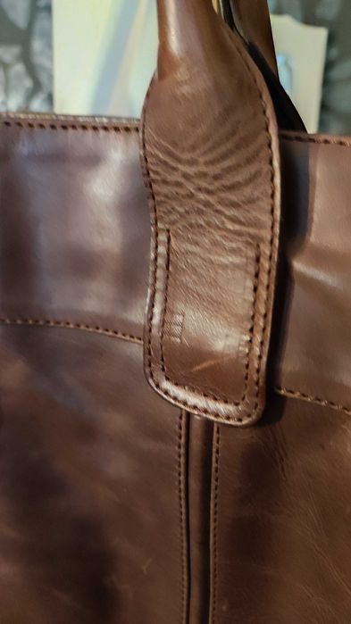 Carteira/Mala/Bolsa castanha, em Couro/Pele - como NOVA