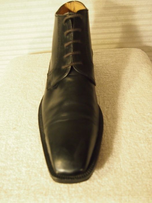 Sapato botim Homem, cordões, pele, cor preta. Novo