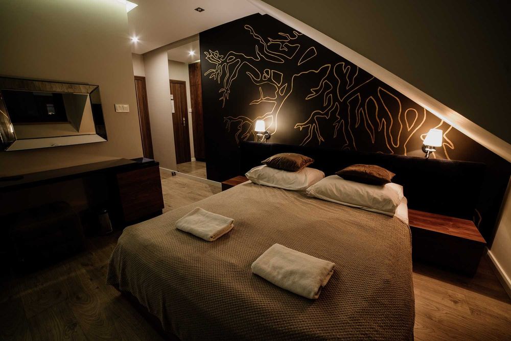 Apartament Złoty z jacuzzi profesjonalnym, sauna, kominek, ferie