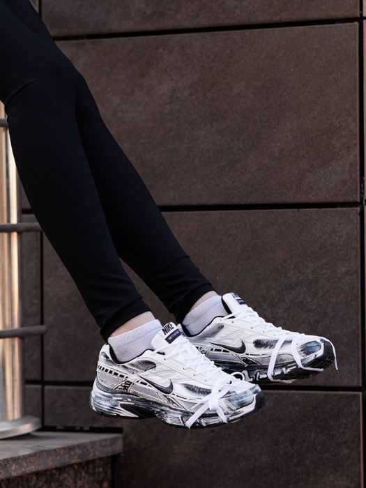 Nike Initiator Custom White Black