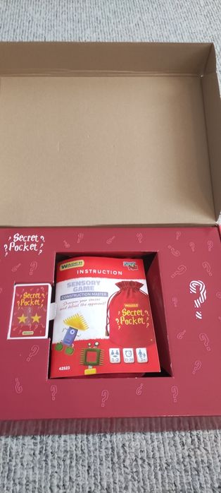 Гра Wader Play&Fun Секретна кишеня майстер конструкцій
Гра Wader Play&