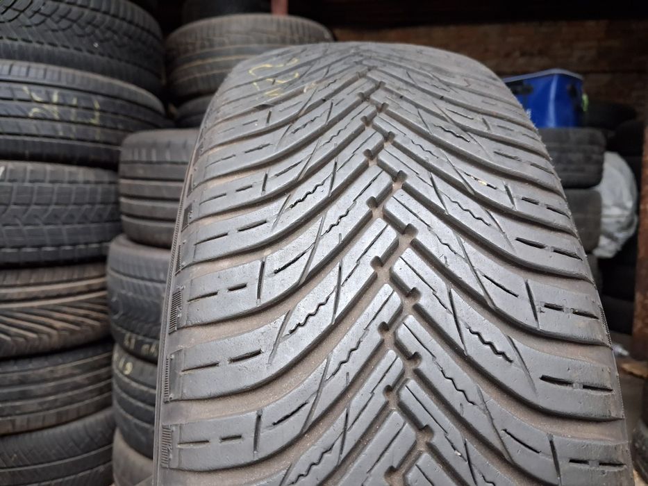 распаровка шины б/у 205/55 R16 Maxxis premitra