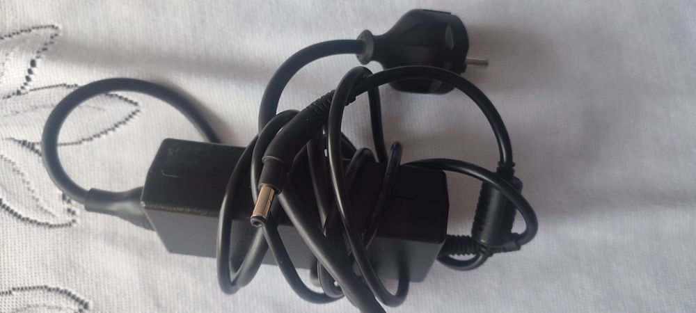 Ładowarka laptopa STONE