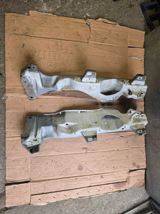 mocowanie górne błotnika Renault Kangoo 3