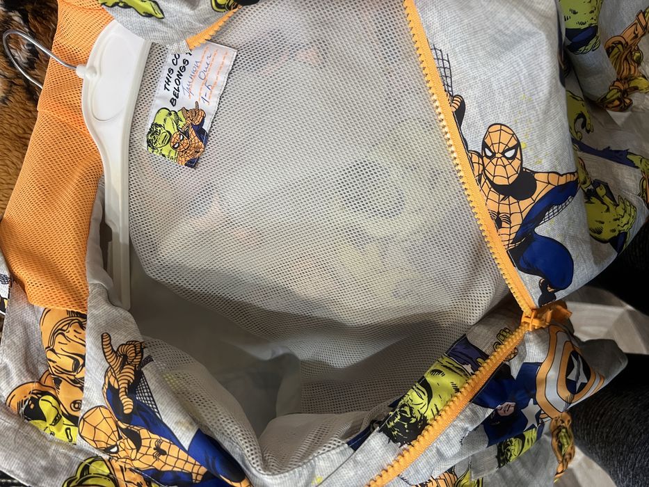 Вітровка з супер героями