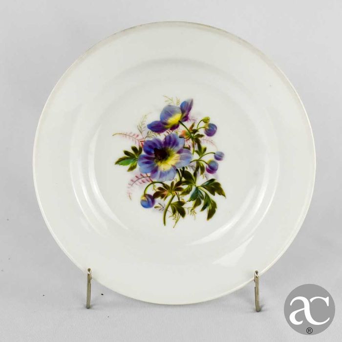 Prato fundo porcelana europeia séc. XIX pintado decorado com flores N2