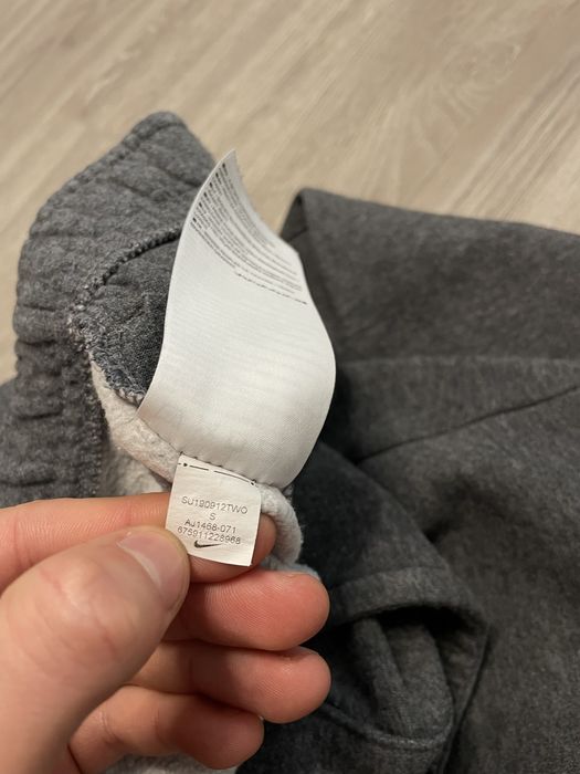Спортивні штани Nike