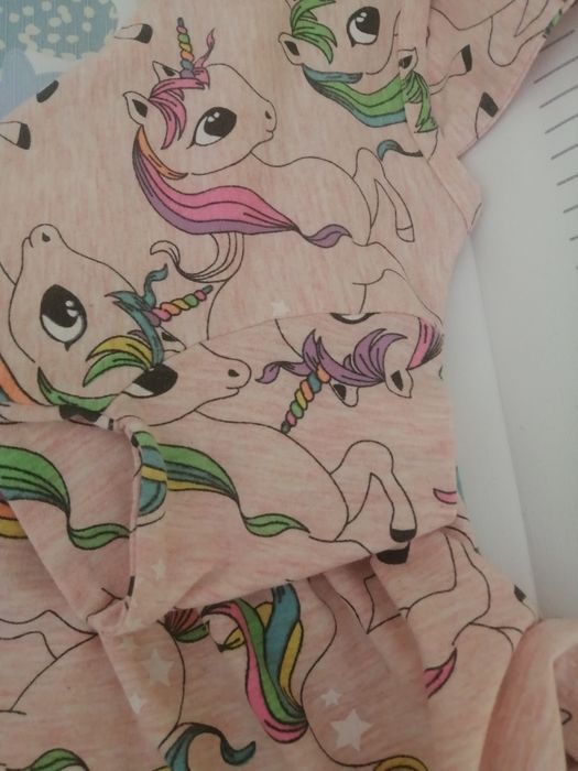 Sukieneczka w jednorożce 92