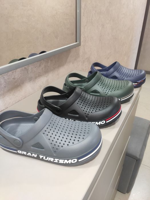 Кроксы мужские, разные модели и цвета