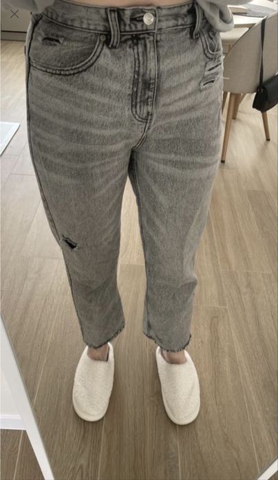 Сірі джинси прямі