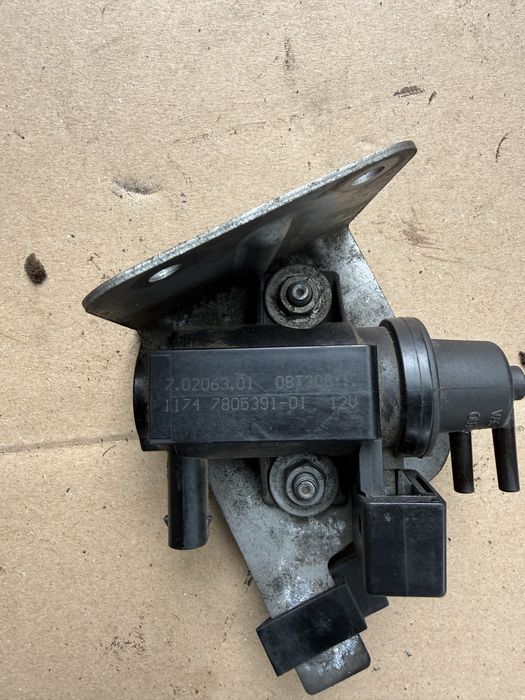 Przetwornik zawor podcisnienia bmw e60 e61 e90 e91 e92 e93 n47 177