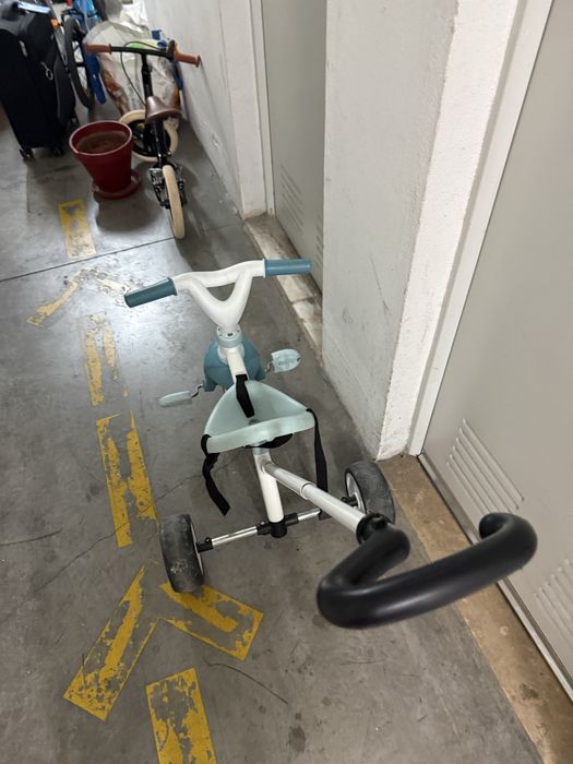 Triciclo criança