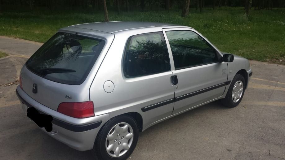 Peugeot 106 mk2 .