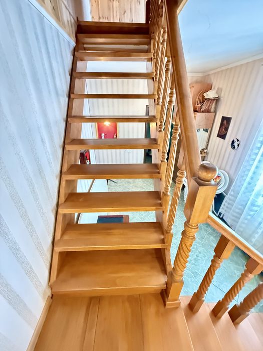 Продам будинок з ремонтом в с.Гостролучча!165кв.м,47 соток,газ, 4 кімн