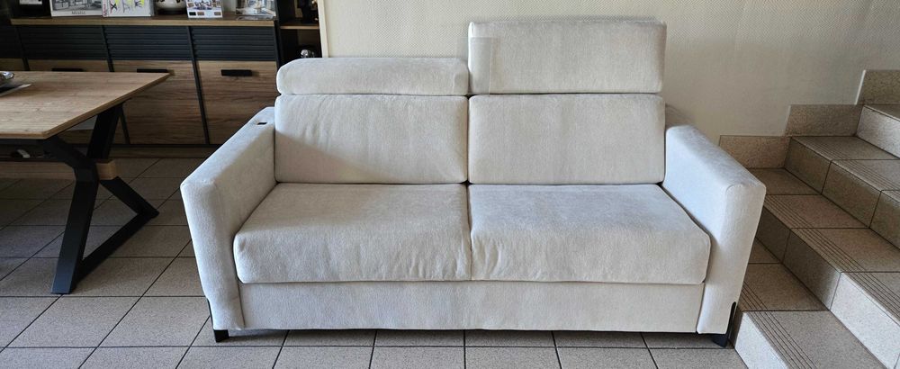 Sofa kanapa ELITE stelaż włoski spanie na materacu zagłówki USB