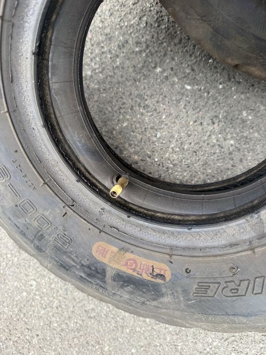 Шини  для навантажувача 5.00-8NHS