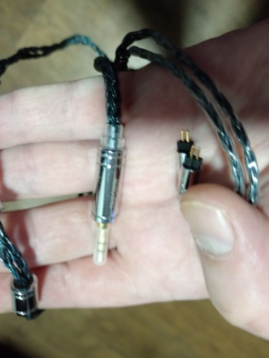 Новые провода Tripowin для наушников 2вида