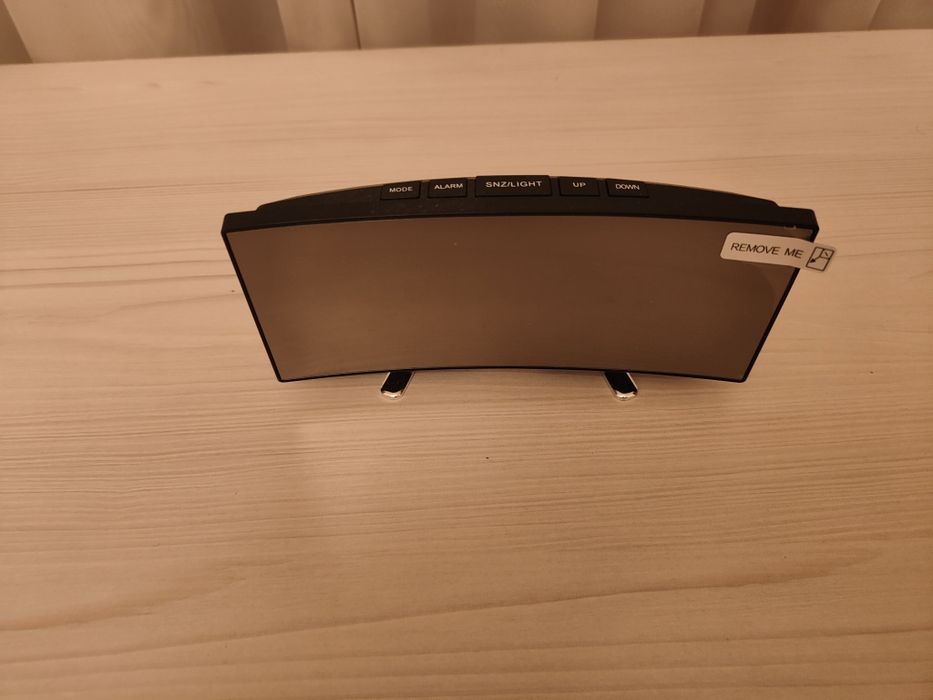 Часы настольные электронные