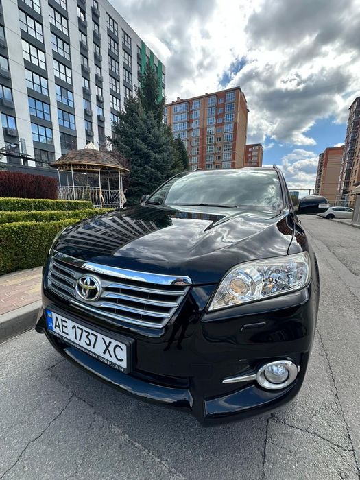 кроссовер RAV-4  2012 г