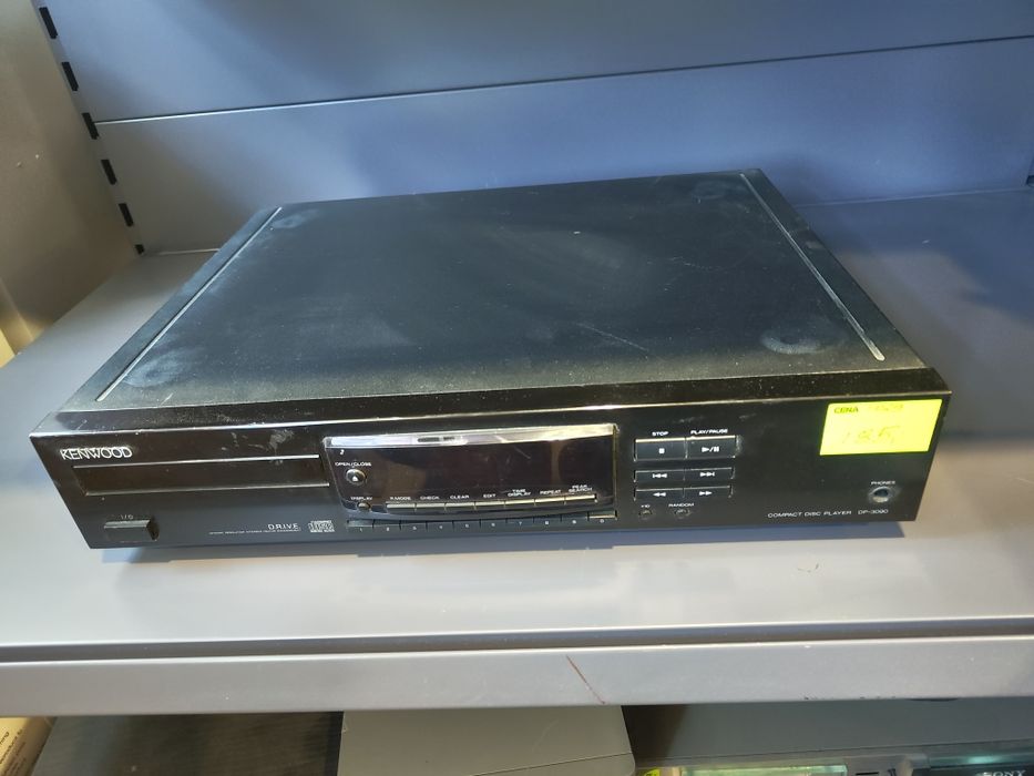 Odtwarzacz CD Kenwood model DP-3090