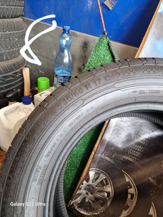 Opony letnie 235/60/17C Continental wzmacniane 9mm jak Nowe