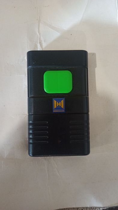 Пульт управління воротами