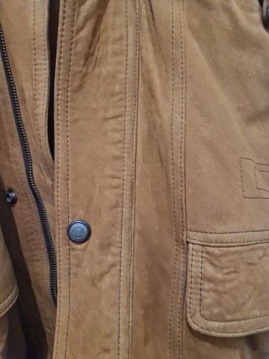 Casaco em pele tam. L