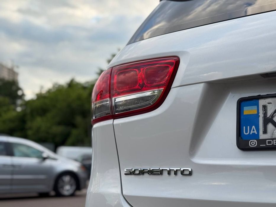 Автомобіль Соренто