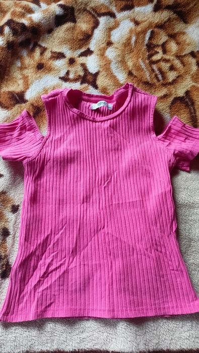 T-shirt prążek Reserved 152